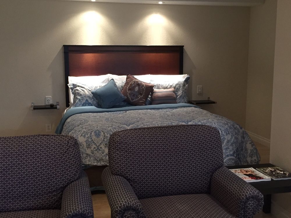 Anaheim Executive Inn & Suites Экстерьер фото